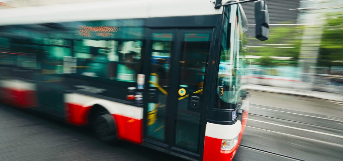 öffentliche Verkehrsmittel