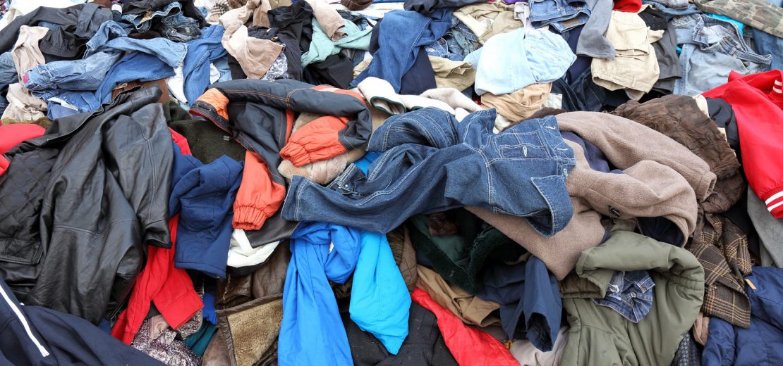 Altkleidercontainer Beseitigungsanordnung
