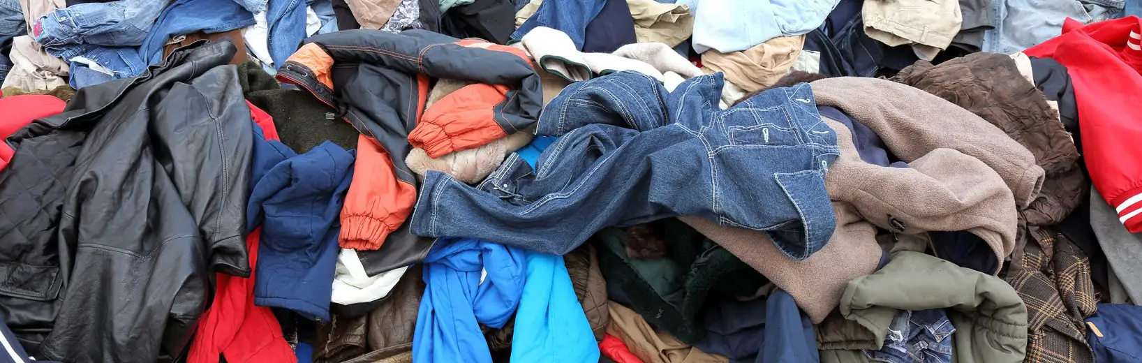 Altkleidercontainer Beseitigungsanordnung