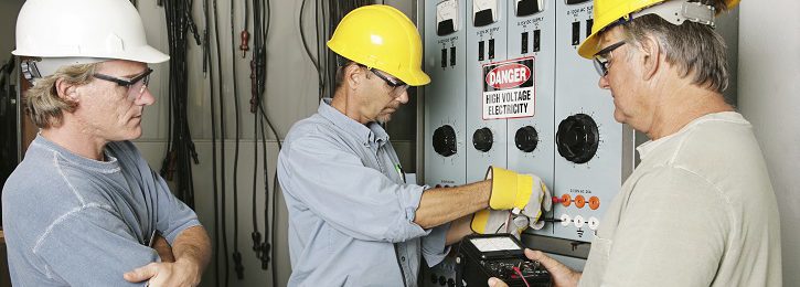 Mit Unterweisungen Stromunfälle zu vermeiden ist Aufgabe von Unterweisungen in der Elektrotechnik bzw. Elektrosicherheit.