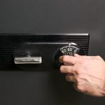 Wichtige Dokumente durch Brandschutzschränke und Datensicherungsschränke sichern Safe