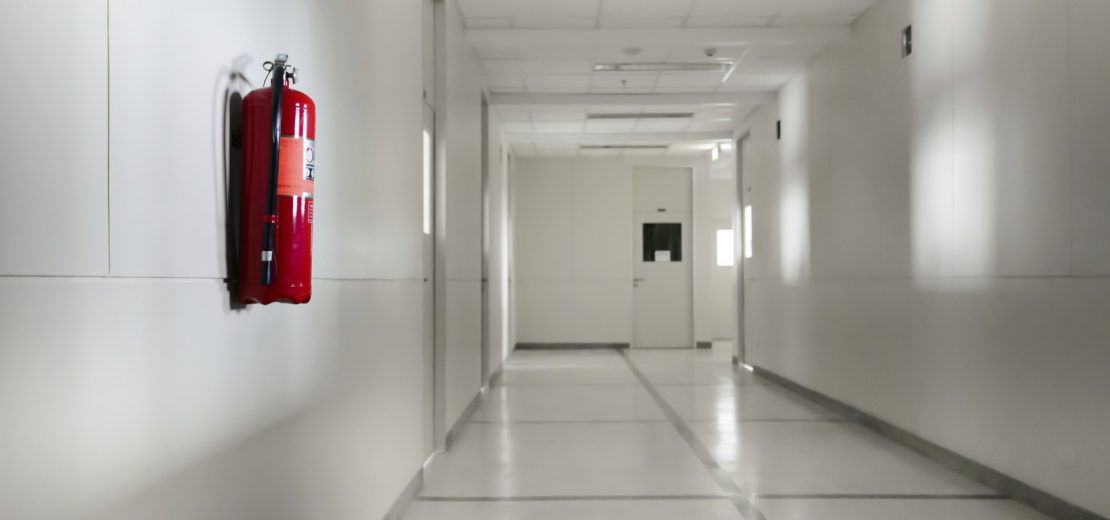 Flur mit Feuerlöscher