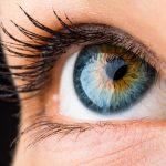 Hilfe bei der Suche nach ehemaligen Pflegekräften Frauenauge