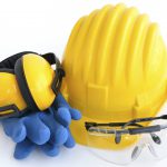 Neue PSA-Verordnung: Das kommt auf den Arbeitsschutz zu Schutzbrille Schutzhandschuhe Gehörschutz