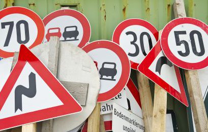 Für mehr Verkehrssicherheit: Straßenverkehrsrecht wird geändert Fahrverbot Geschwindigkeitsüberschreitung