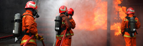 In der Norm DIN VDE 0132 sind u.a. die Aufgaben des Anlagenbetreibers bei der Brandbekämpfung festgelegt.