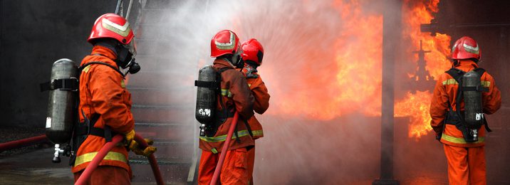 In der Norm DIN VDE 0132 sind u.a. die Aufgaben des Anlagenbetreibers bei der Brandbekämpfung festgelegt.
