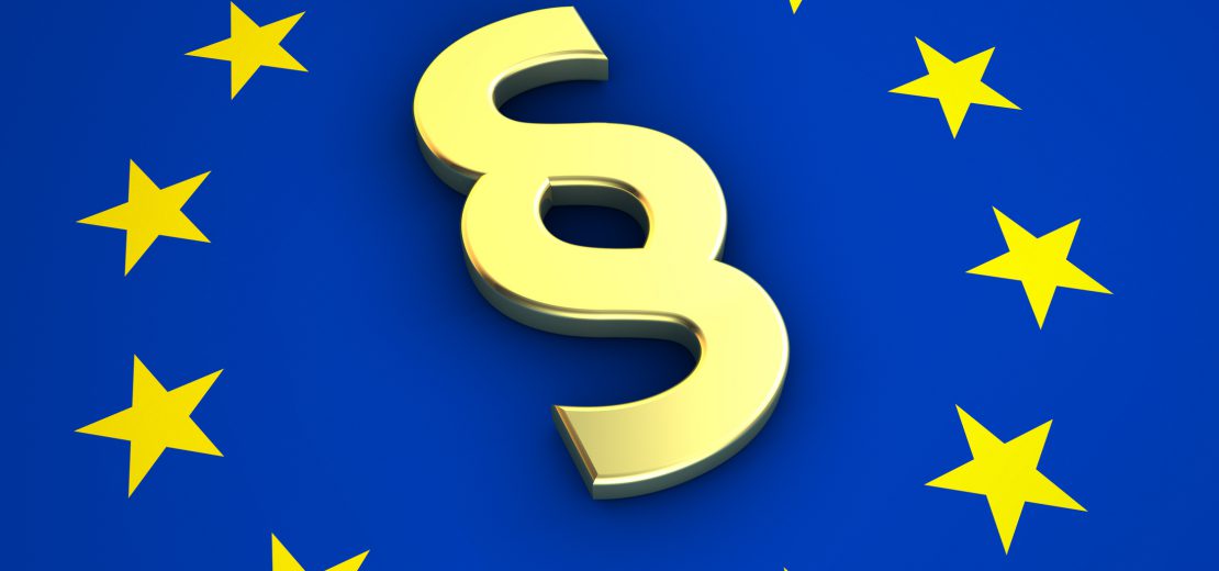 Paragraph auf EU-Flagge