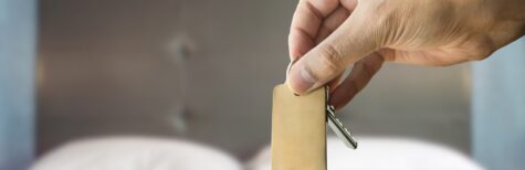 Auskunftsanspruch einer Frau gegen ein Hotel