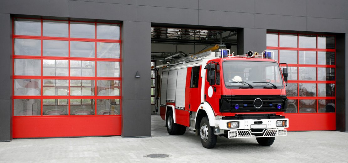 Lichtverschmutzung beleuchtete Feuerwache