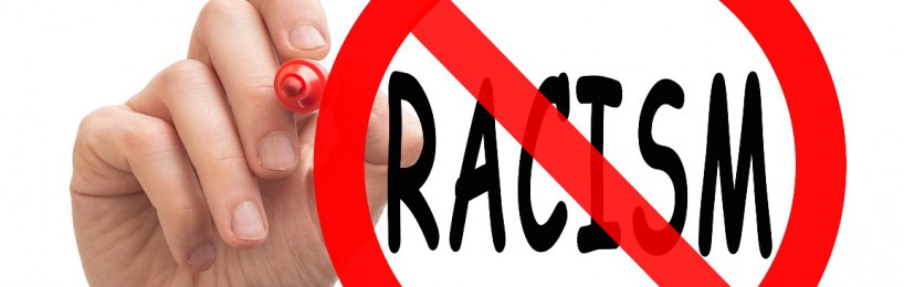 Ausländerfeindlicher Facebook-Eintrag ist Kündigungsgrund Betriebsrat Facebook