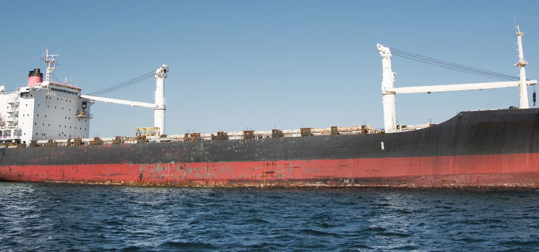 Problematische Öltransporte durch die Meerenge von Bab el-Mandeb und durch die Straße von Hormus.
