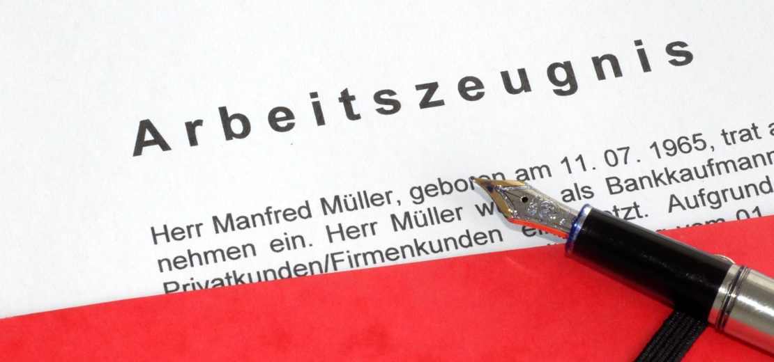Rückdatierung des Arbeitszeugnisses nur bei rechtzeitiger Forderung des Mitarbeiters