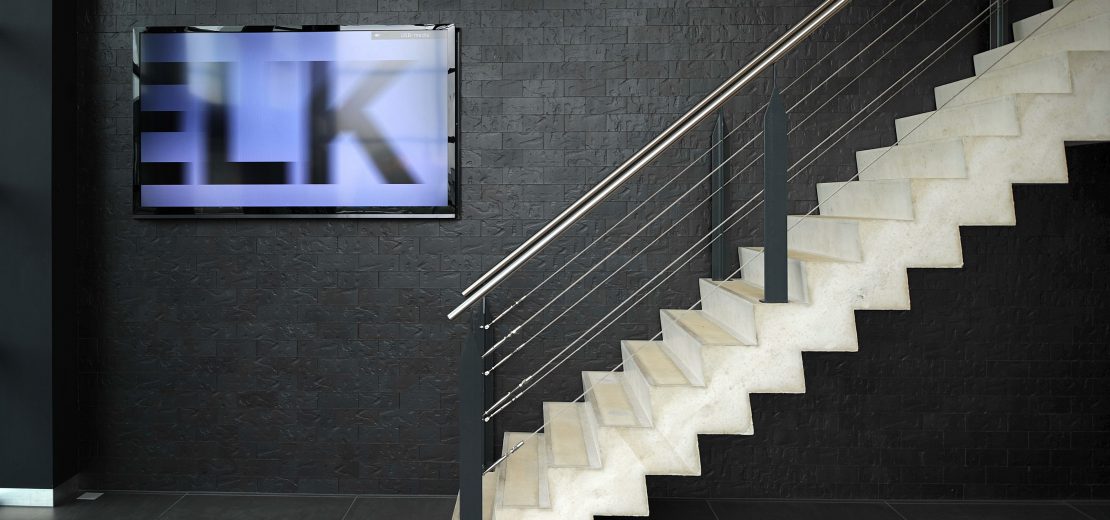 Monitore in Fluchtwegen