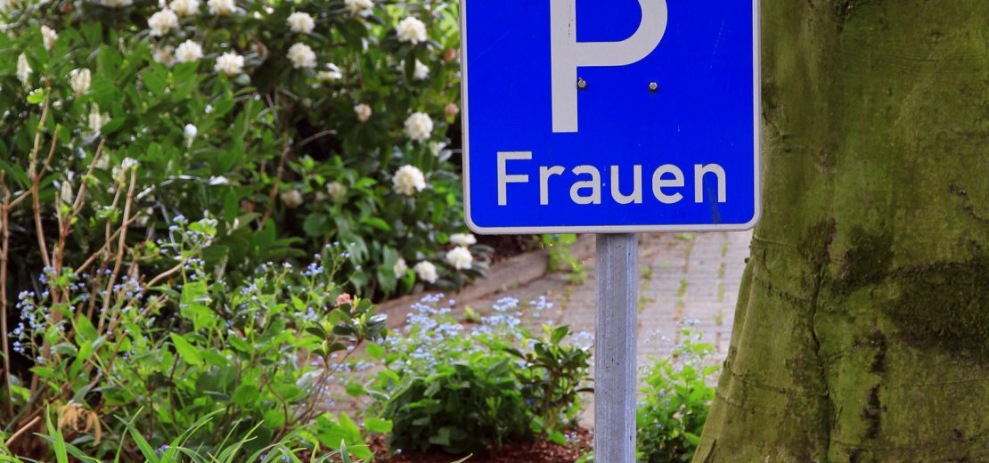 Ausweisung von Frauenparkplätzen