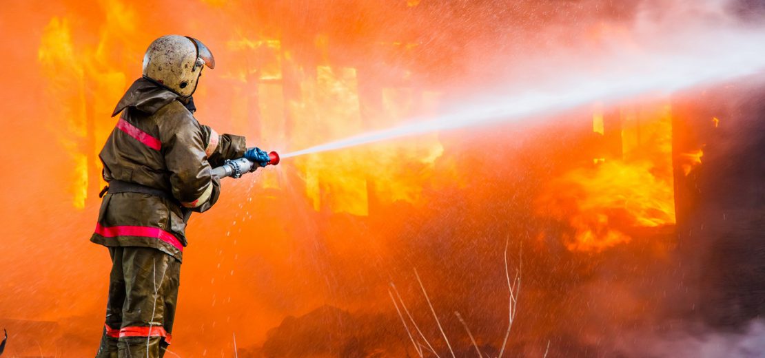 Feuerwehr Schaden am PKW