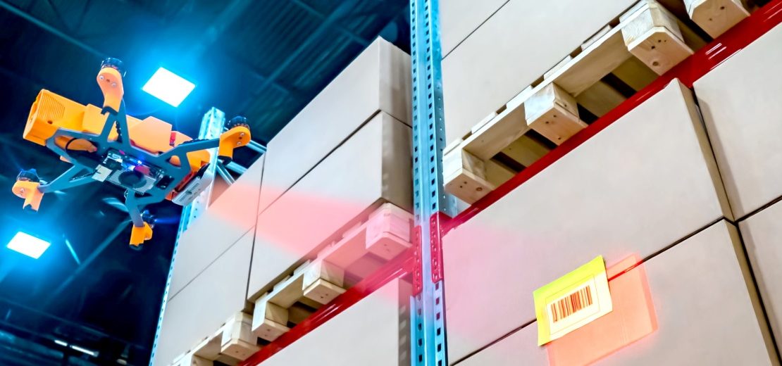 Die Digitalisierung in der Logistik hat Vor- und Nachteile.