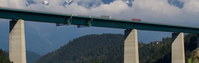 Österreich will den Alpentransit mit dem Lkw am Januar 2020 drastisch begrenzen.