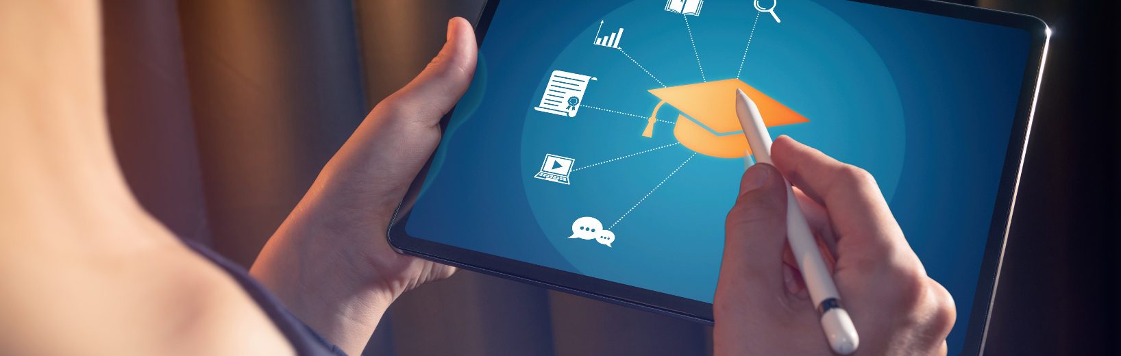 Lernmanagementsysteme für Unterweisungen nutzen: eine gute Idee? Lernmanagementsysteme: Digitale Unterweisungen ganz leicht organisieren