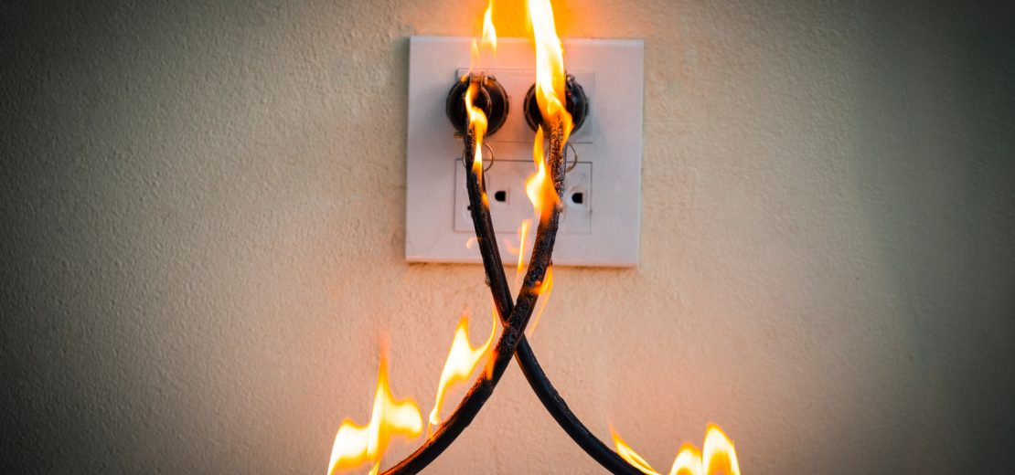 Kabelbrand direkt an der Steckdose