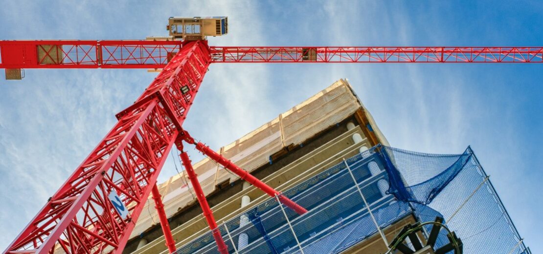 Ein Baukran wird aufgestellt und die Fehlerstrom-Schutzeinrichtung (RCD) löst aus. Warum?