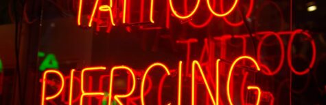 Schließen von Tattoo- Piercingstudios