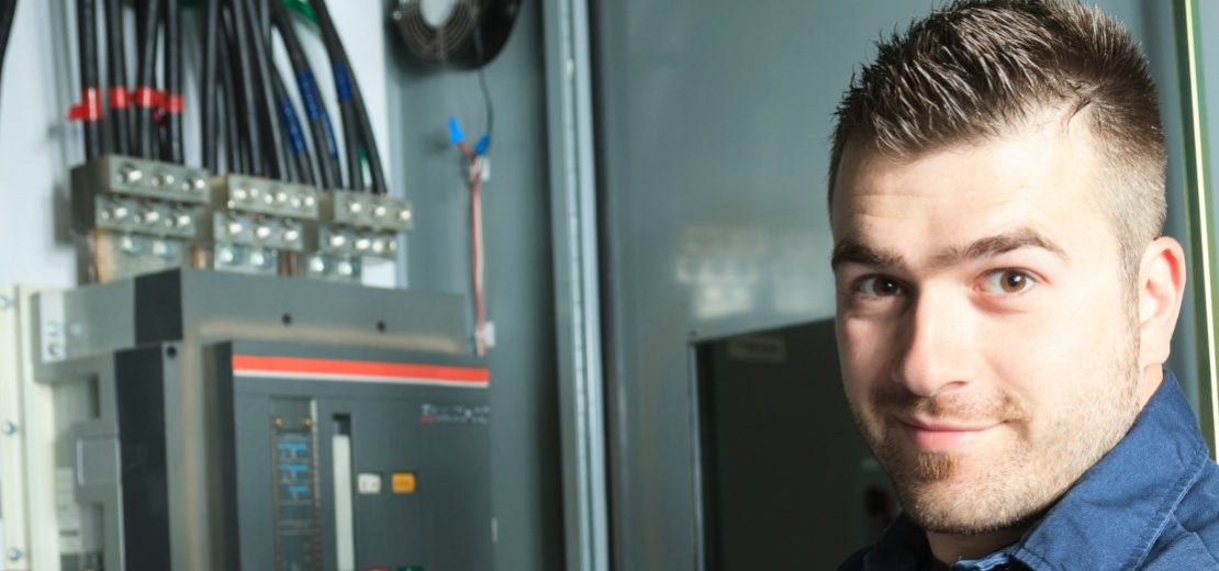 Welche Rolle hat die verantwortliche Elektrofachkraft im Unternehmen?
