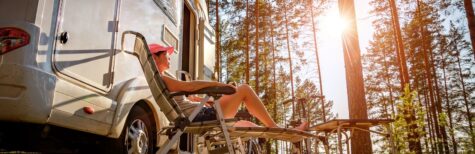 Übernachten in Wohnmobil auf öffentlichem Parkplatz als Ordnungswidrigkeit nach Naturschutzrecht?