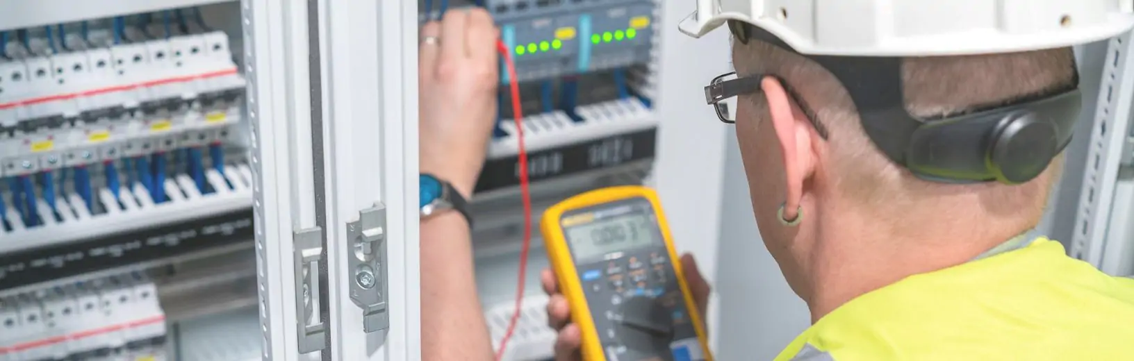 Welche Ausbildungsberufe gelten als Elektrofachkraft? Mit welcher Ausbildung man Elektrofachkraft werden kann.