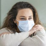 Lohnfortzahlung bei Corona-Verdacht