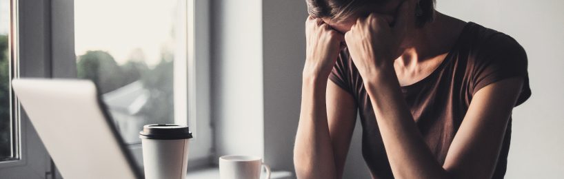 Gefährdungsbeurteilung psychische Belastung: So geht’s Arbeit wirkt sich auf die Psyche aus. Die Gefährdungsbeurteilung Psychischer Belastung geht den Arbeitsbedingungen am Arbeitsplatz nach.