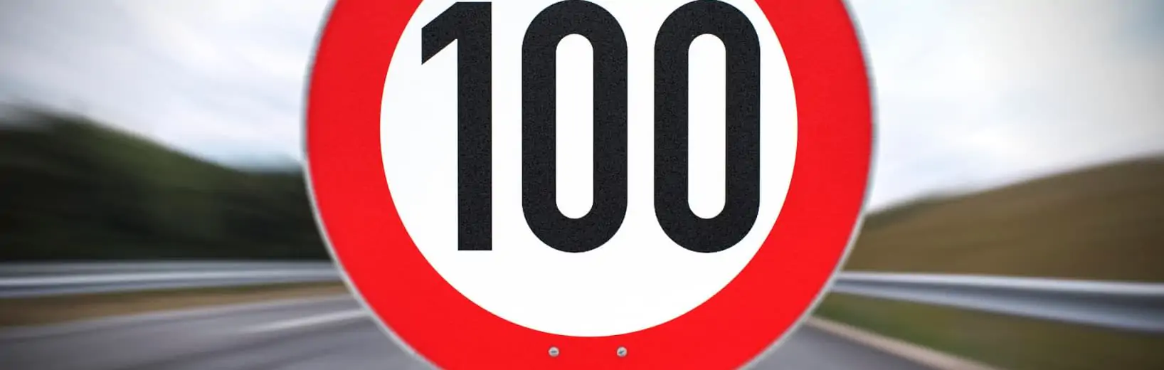 hintereinander aufgestellte Geschwindigkeitsbeschränkungen