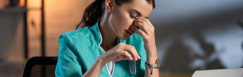Überstunden durch dramatischen Mangel an Pflegefachkräften Pflegekräftemangel