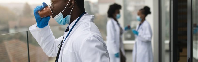 Umsetzung nach Forderung längerer Maskenpausen rechtens Betriebsrat Maskenpause