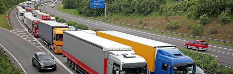 Trotz Abwrackprämie: Lkw ist weiterhin Stau-Verursacher Abwrackprämie Lkw