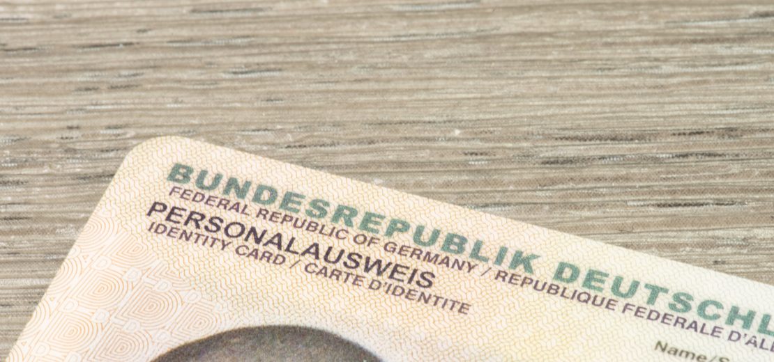 Die Regierung plant automatisierte Datenabrufe und Erleichterungen für Kinderreisepässe und den elektronischen Identitätsnachweis.