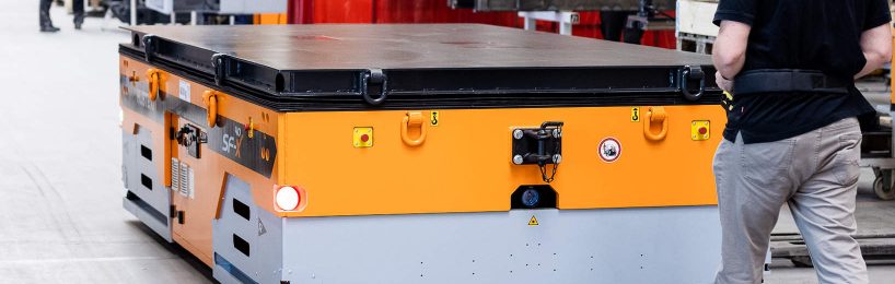 Neuer Plattformtransporter für Industrie 4.0 innen und außen Neuer Plattformtransporter SFX