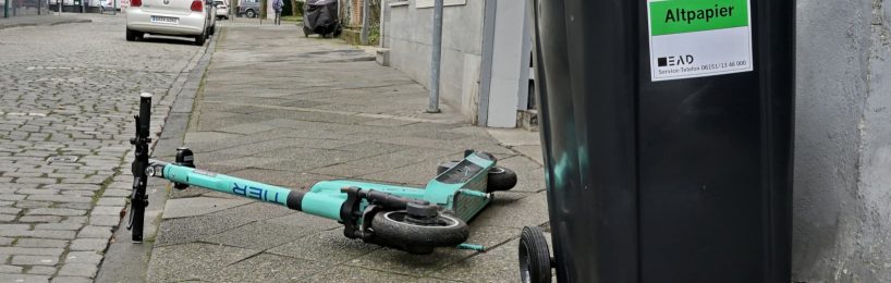 Abstellen von E-Tretrollern wird zum Problem E-Scooter free-floating
