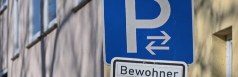 Welchen Interessen dient eine Bewohnerparkzone?