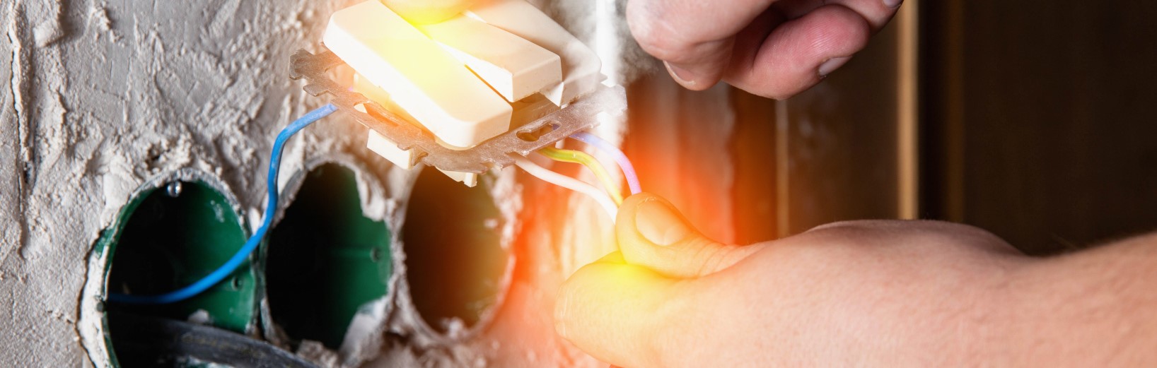 DIN VDE 0100-410: Schutz gegen elektrischen Schlag Schutzmaßnahmen gegen elektrischen Schlag