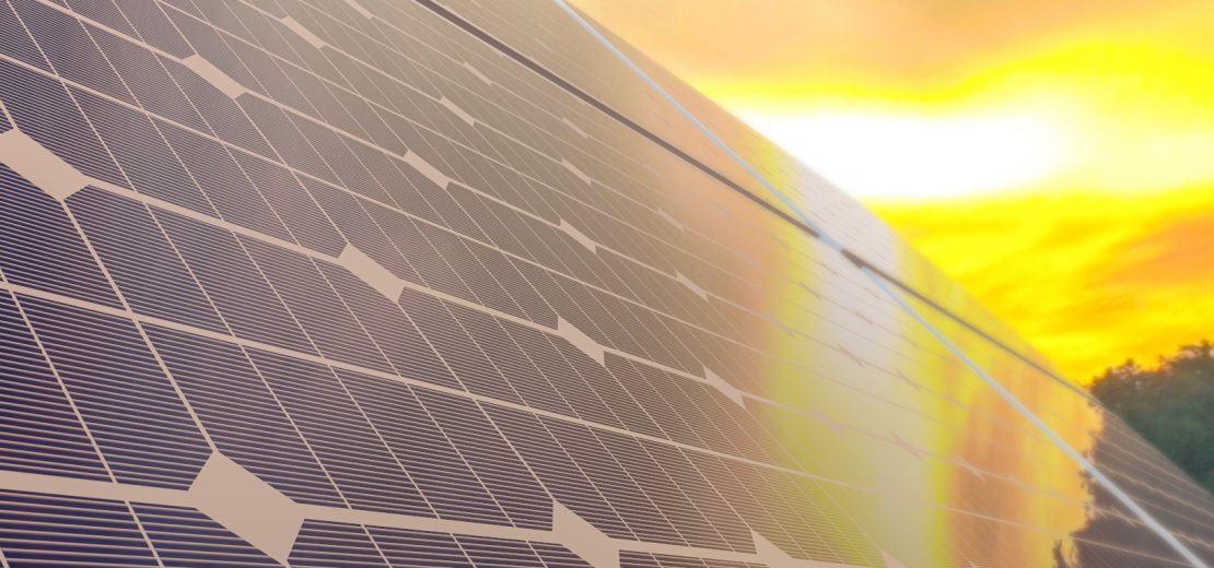 Solarpaneel in der Sonne