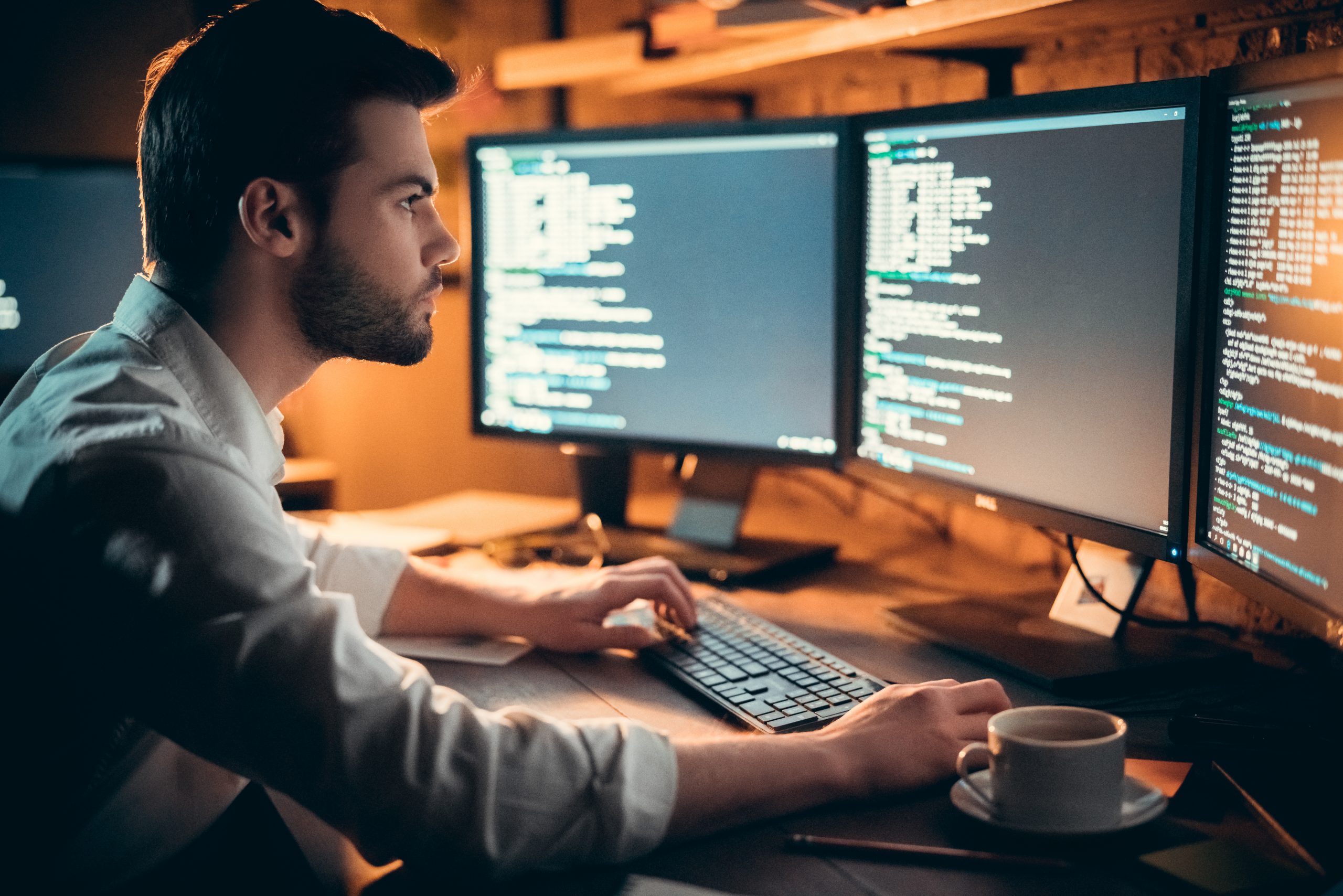 Ergonomie am Bildschirmarbeitsplatz – damit der Rücken nicht mehr zwickt