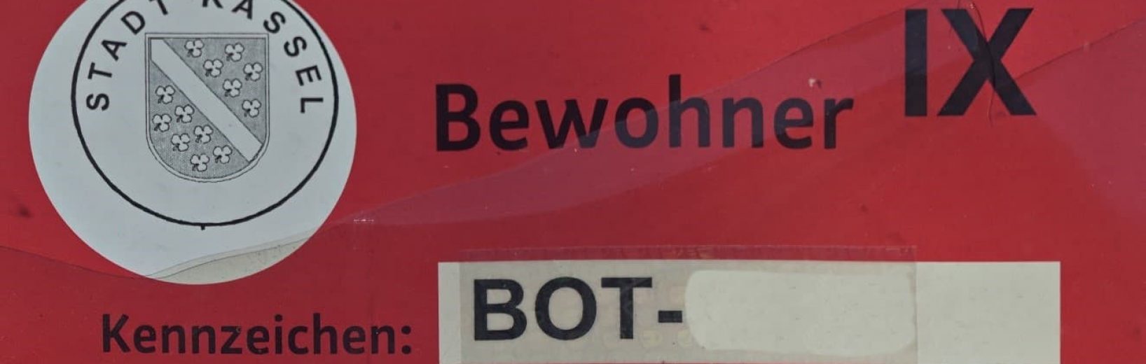 Bewohnerparkzone anordnen: Interessenabwägung im Eilverfahren Bewohnerparkzone Interessenabwägung