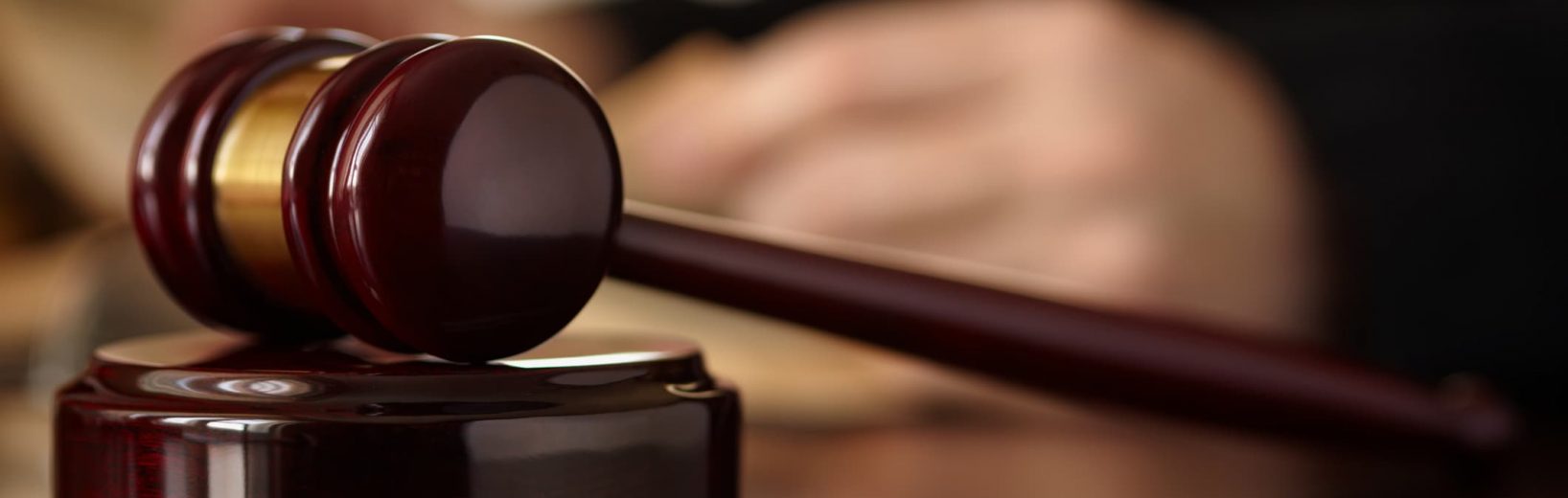 Rechtsprechung in Kürze: wichtige Entscheidungen (November 2022) Rechtsprechung Radfahrstreifen Versammlung