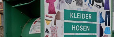 Vergabe der Sammlung und Verwertung von Alttextilien in eine Hand?