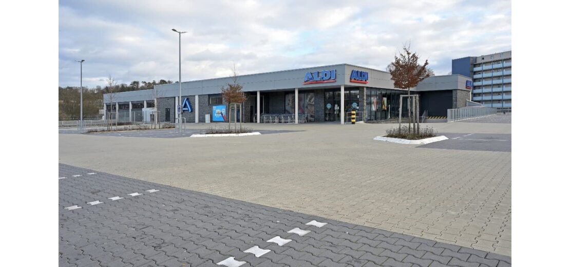 Rechts vor links auf öffentlichen Parkplätzen?