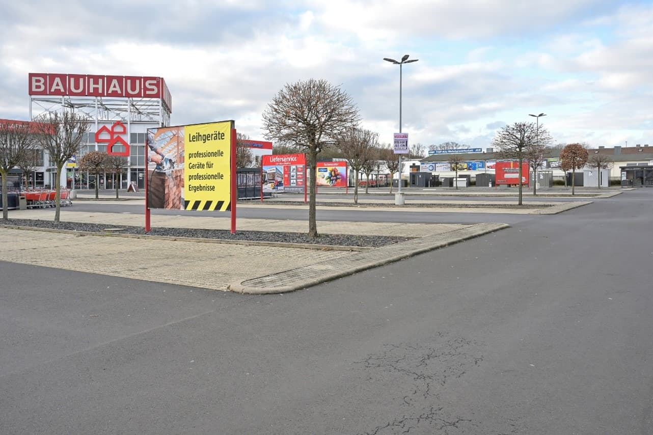 Rechts vor links auf öffentlichen Parkplätzen