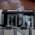 Der Nachbar eines Wohnungseigentümers beschwerte sich wegen zu häufigem Grillen beim LG München.