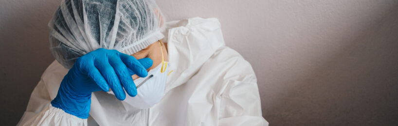 Forderungen für Ärztinnen und Ärzte an Unikliniken erschöpfte Ärztin
