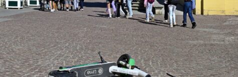 Wie ist das Herumliegen von E-Scootern zu verhindern?